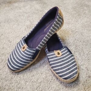 Grasshoppers Ortholite Navy Blue Striped Espadrille Flats Size 8